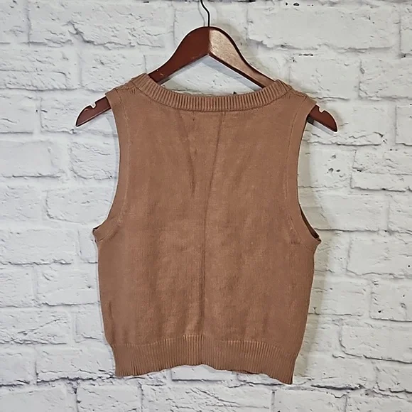 Jessica Simpson sweater vest - Picture 5 of 6